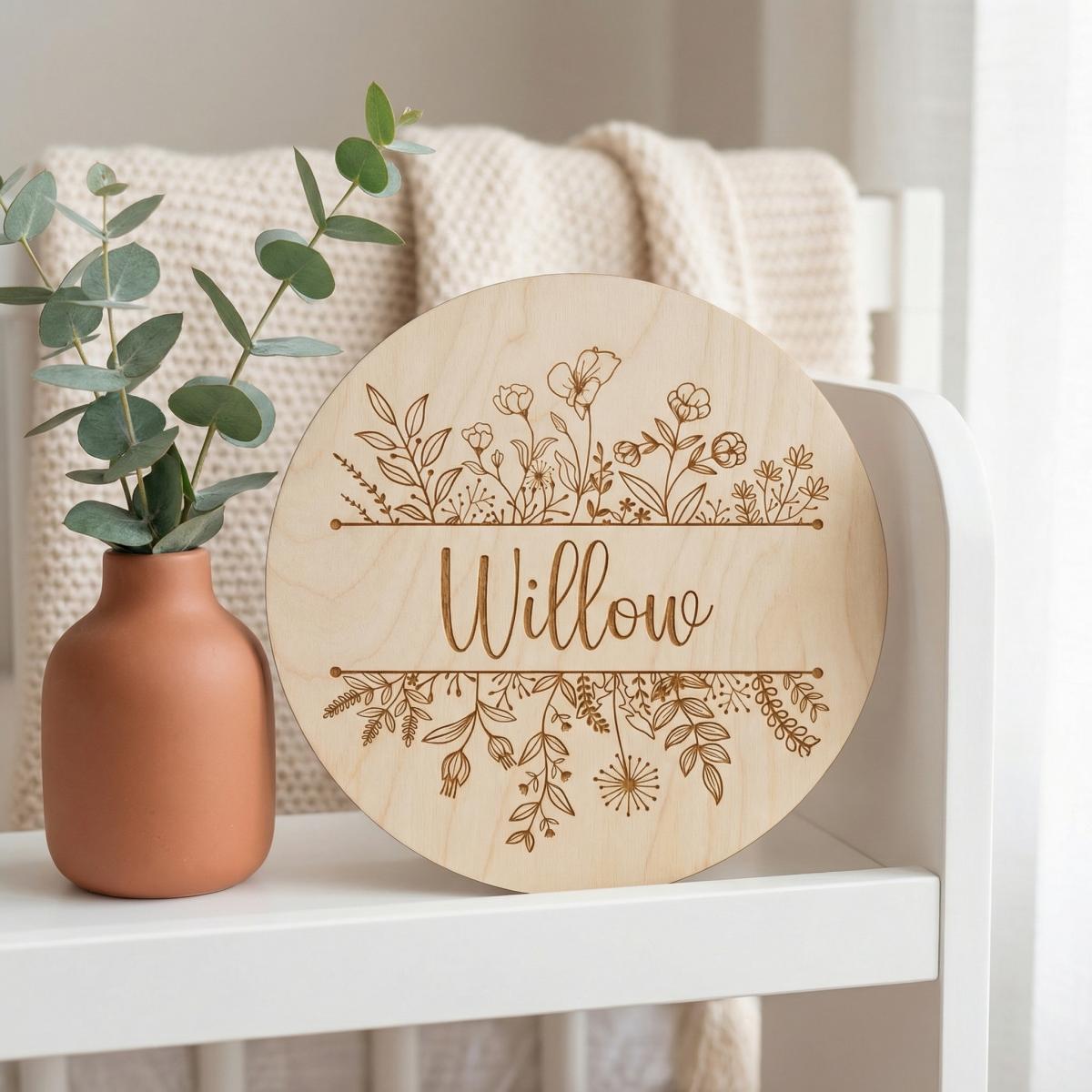 Personalized Floral Round Wood - đánh giá và giá Baby Nursery